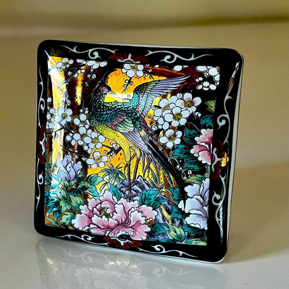 Box Vintage Trinket Dish Japan hand painted Ming Dynasty Heritage 2.5” lidded